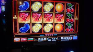 jili178 casino games including slots and live dealer tables for Philippines